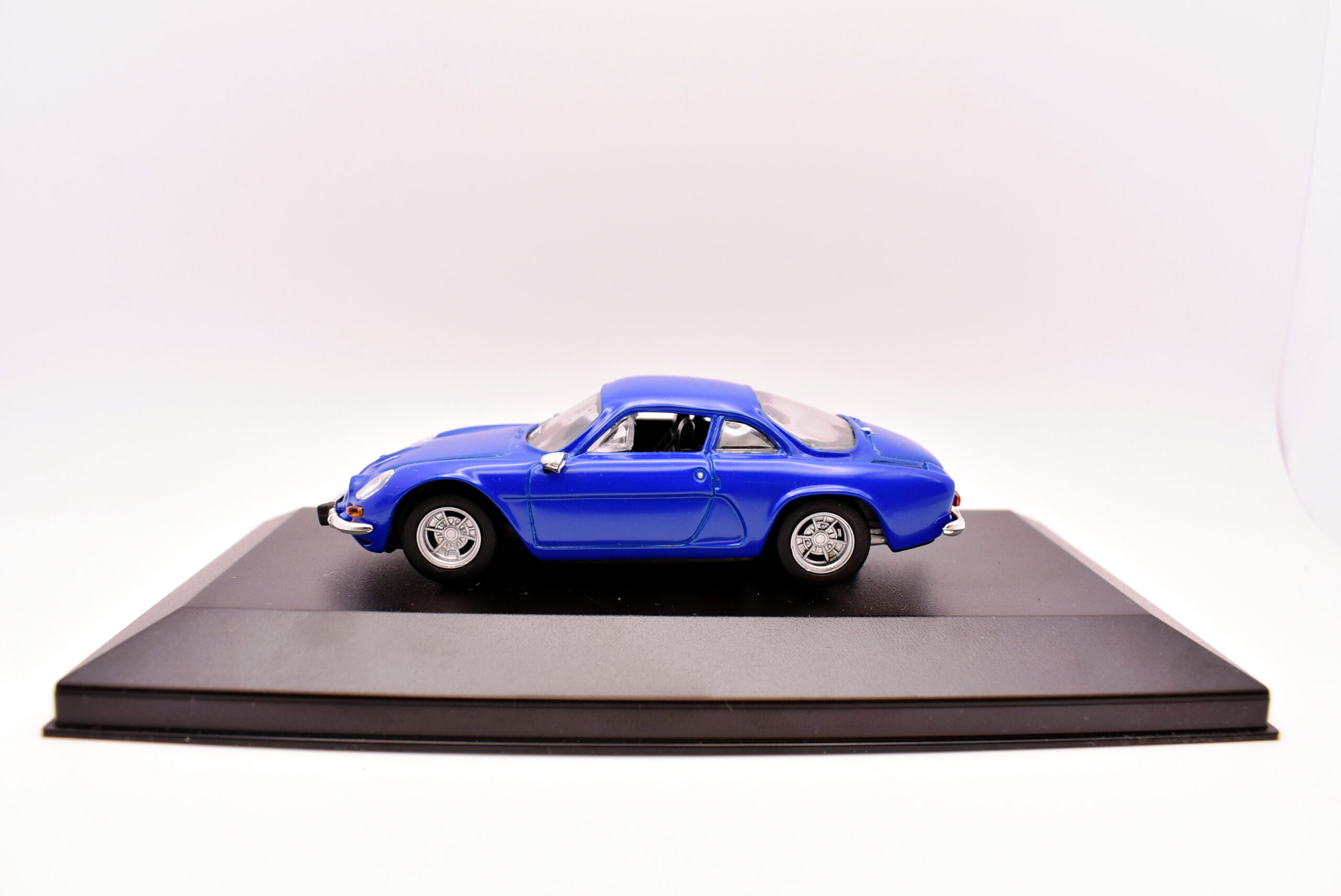 Modellino auto scala 1:43 renault ALPINE modellismo statico diecast collezione - Image 2