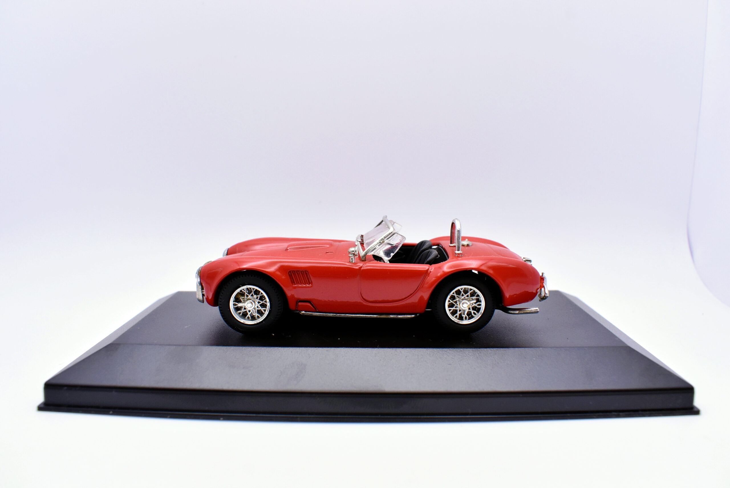 Modellino auto scala 1:43 shelby cobra 427 b modellismo da collezione - Image 2