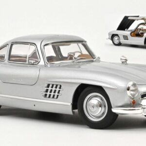 Modellino auto scala 1:18 Norev MERCEDES 300 SL 1954 SILVER diecast modellismo statico
