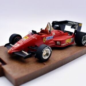 Modellino auto formula 1 f1 scala 1:43 ferrari 126 C4 Brumm diecast modellismo statico