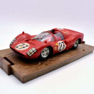 Modellino auto scala 1:43 ferrari 330 P3 racing Brumm diecast modellismo statico