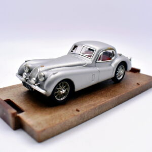 Modellino auto scala 1:43 jaguar xk 120 diecast modellismo collezione brumm