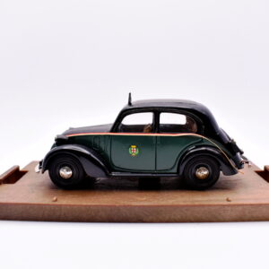 Modellino auto 1:43 taxi fiat 1100 508 C diecast modellismo collezione brumm