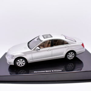 Modellino auto scala 1:43 mercedes benz S klasse autoart diecast modellismo collezione