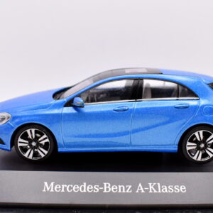 Modellino auto scala 1:43 mercedes benz A klasse W176 schuco modellismo