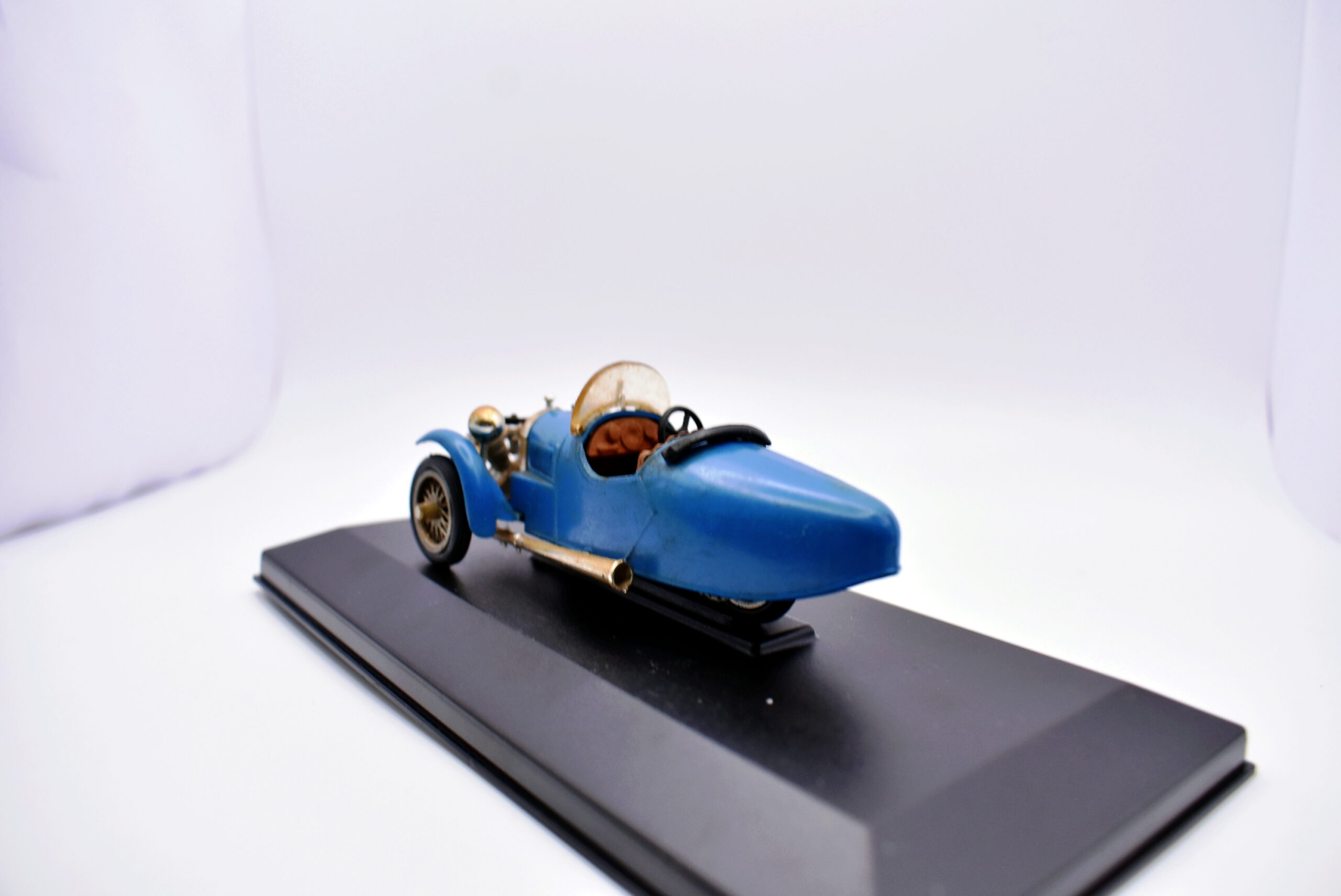Modellino auto scala 1:43 morgan cyclear 3 wheeler brumm modellismo da collezione - Image 3