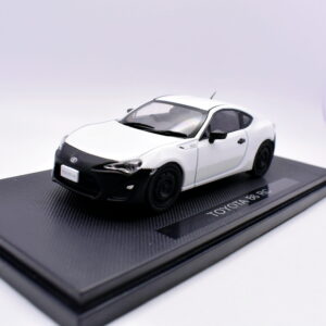 Modellino auto scala 1:43 toyota 86 RC ebbro diecast modellismo statico