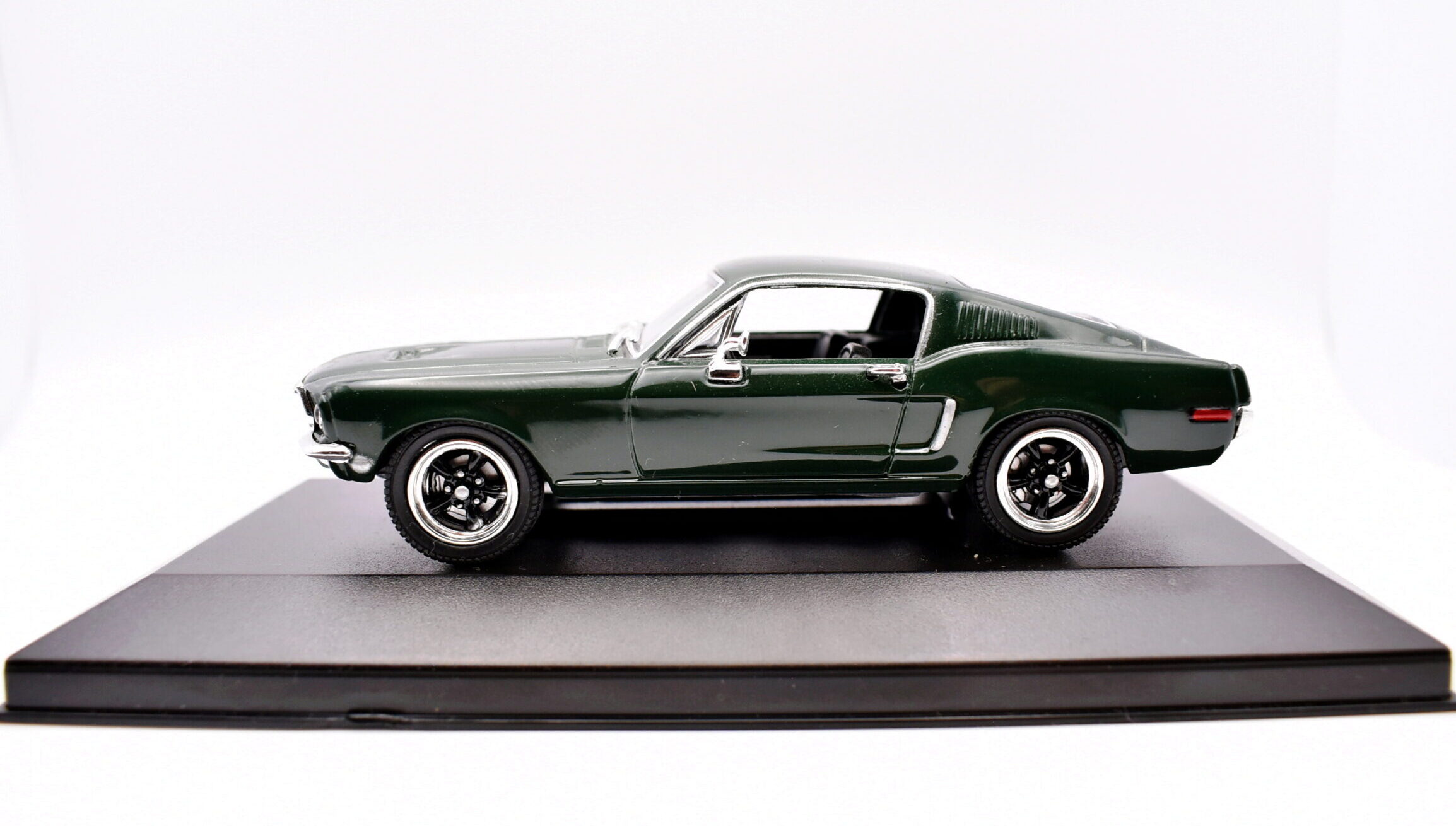 Modellini auto americane scala 1:43 ford mustang GT diecast modellismo statico