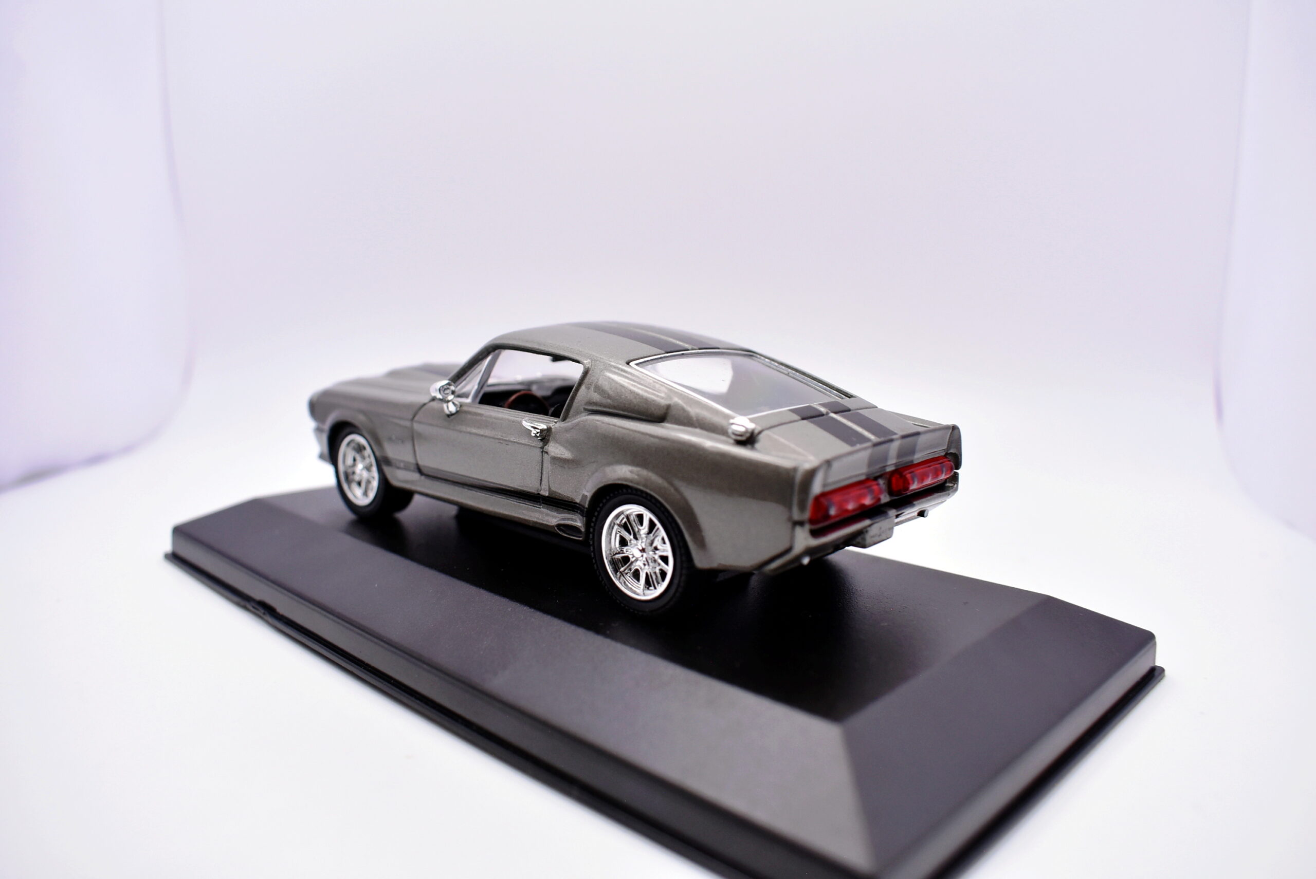 Modellini auto americane scala 1:43 shelby gt 500 diecast modellismo statico car - Image 3
