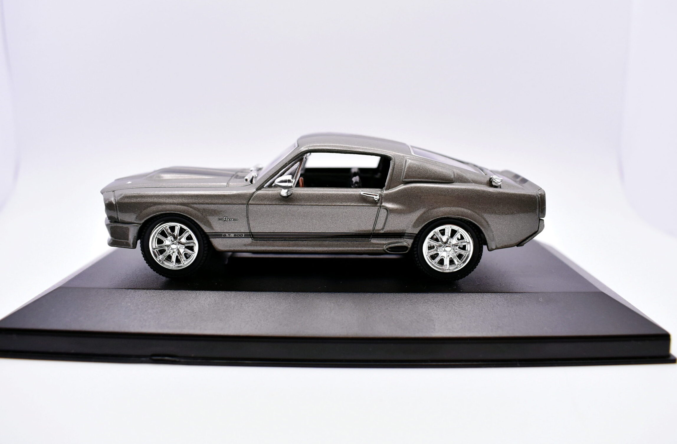 Modellini auto americane scala 1:43 shelby gt 500 diecast modellismo statico car - Image 4