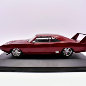 Modellino auto scala 1:43 dodge charger daytona film Fast and Furious diecast modellismo statico