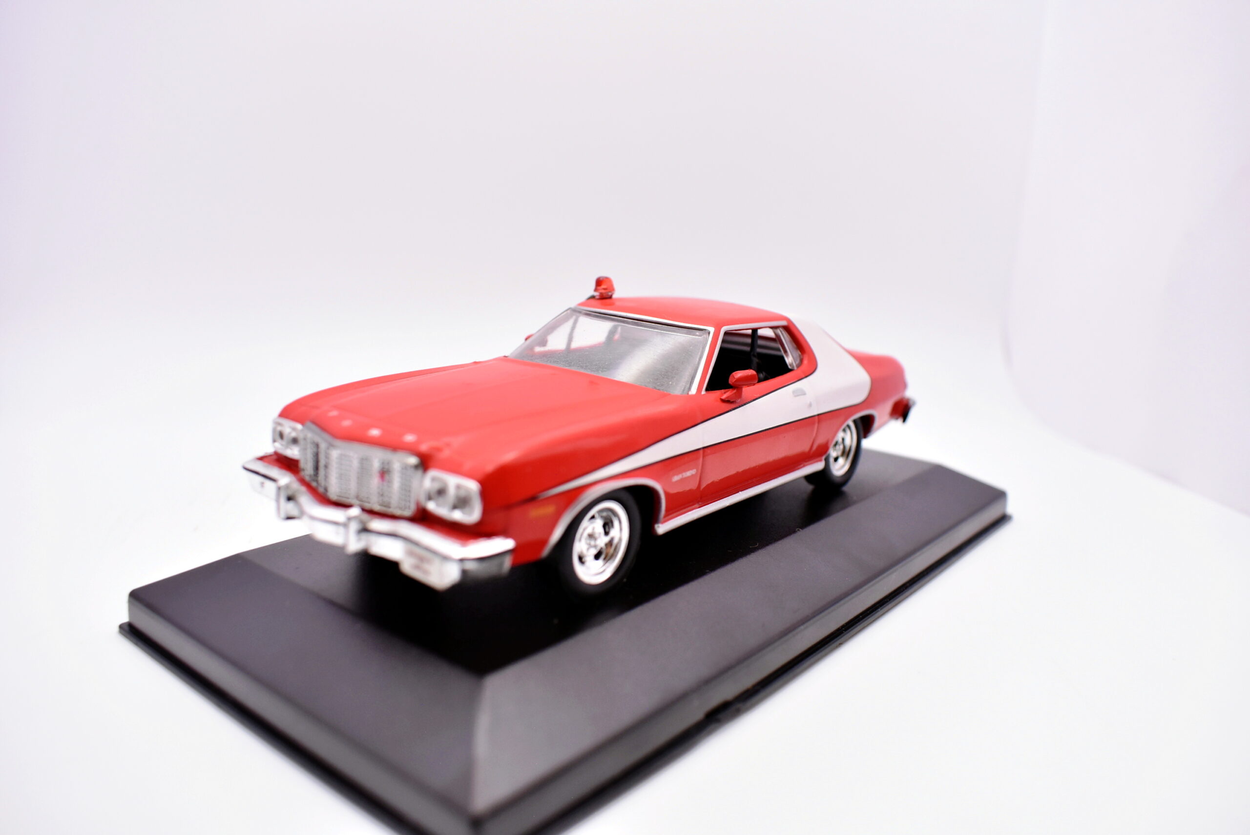Modellino auto scala 1:43 ford gran torino greenlight diecast modellismo statico - Image 3