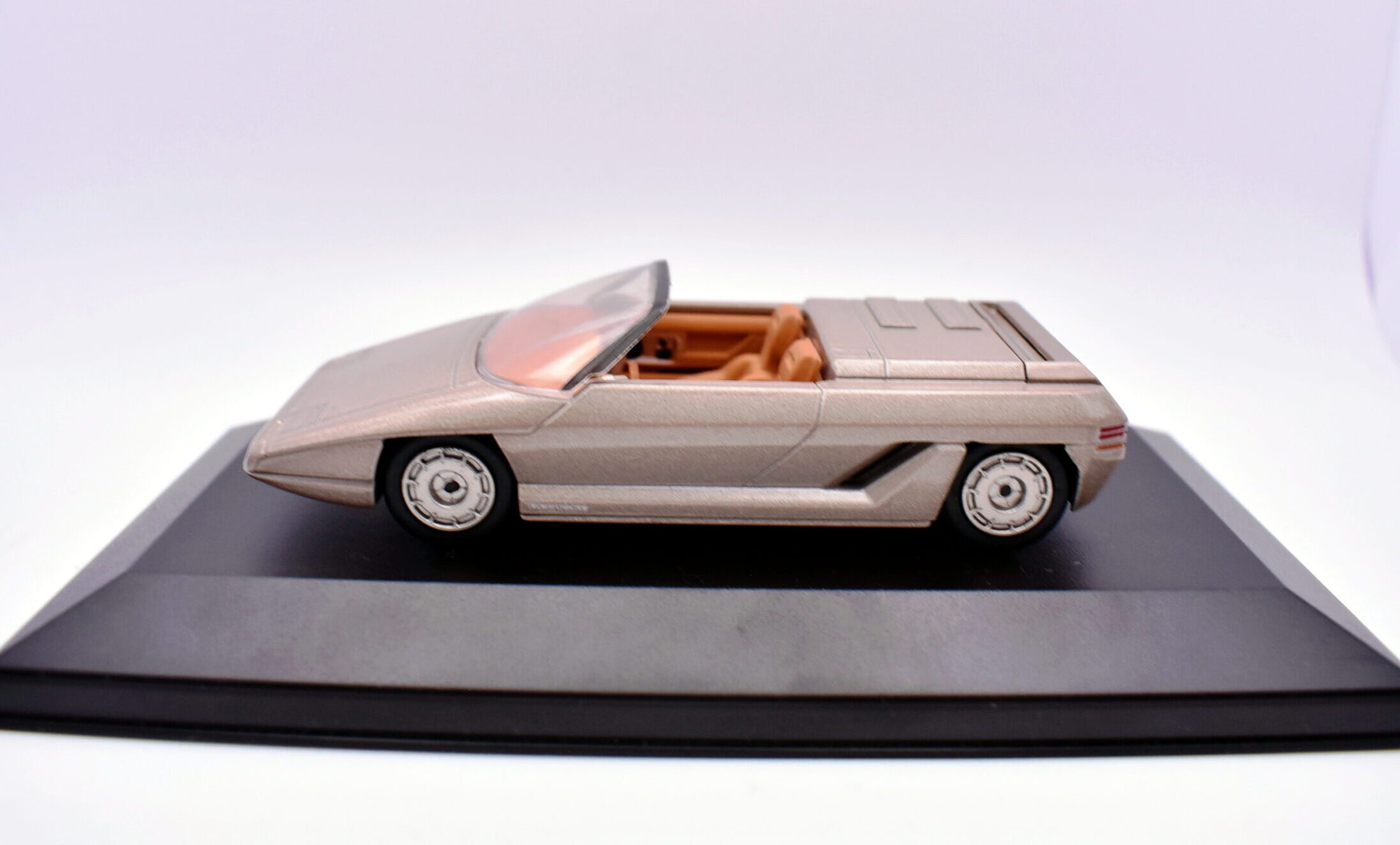Modellino auto scala 1:43 lamborghini athon bertone ixo diecast modellismo statico