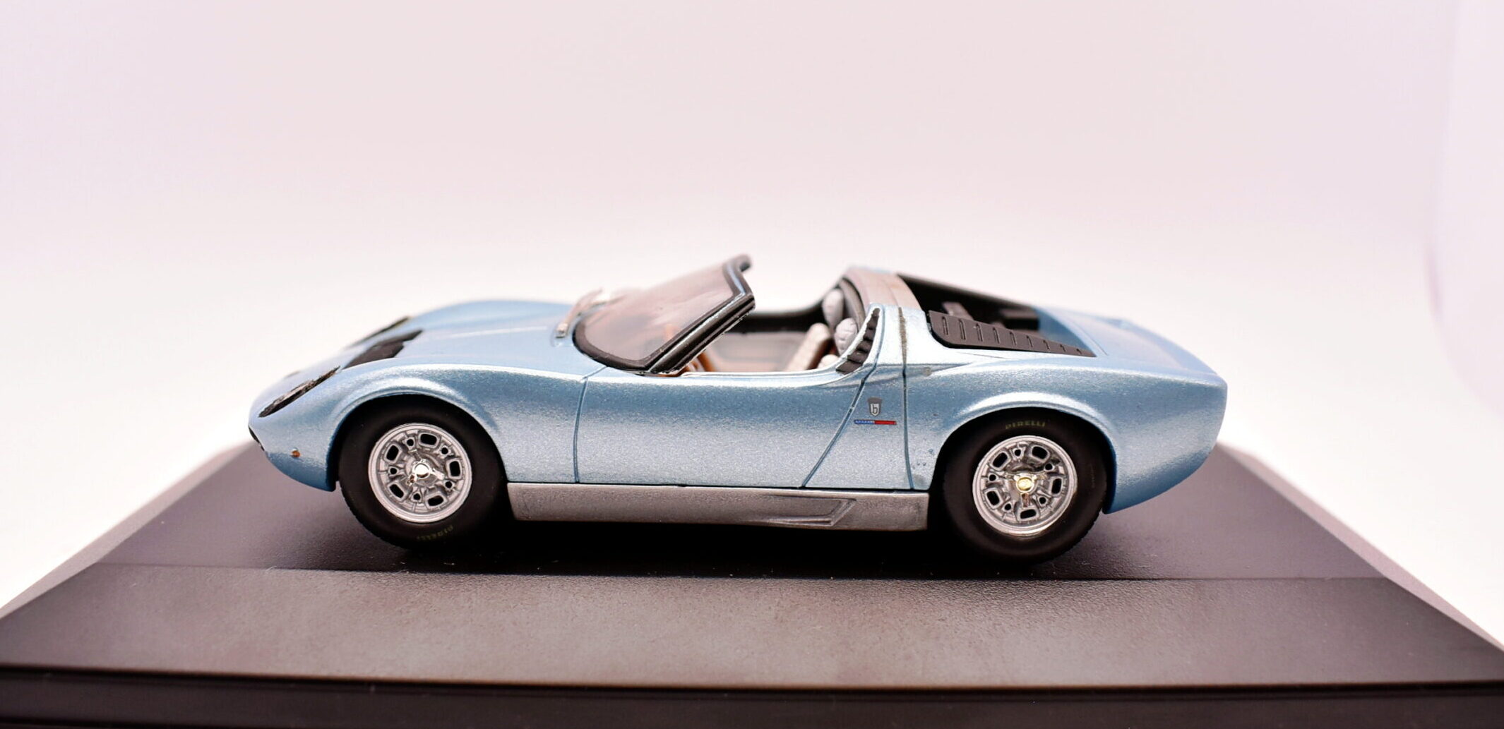 Modellino auto scala 1:43 lamborghini miura roadster ixo diecast modellismo statico