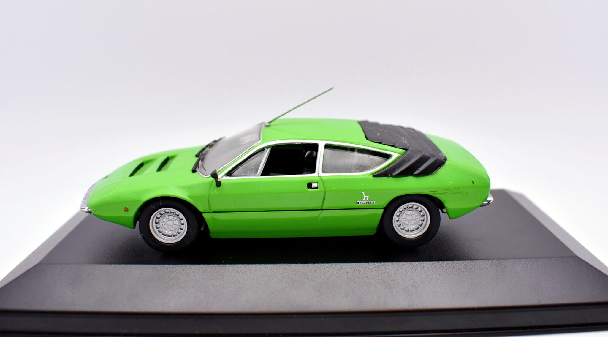 Modellino auto scala 1:43 lamborghini urraco ixo diecast modellismo statico
